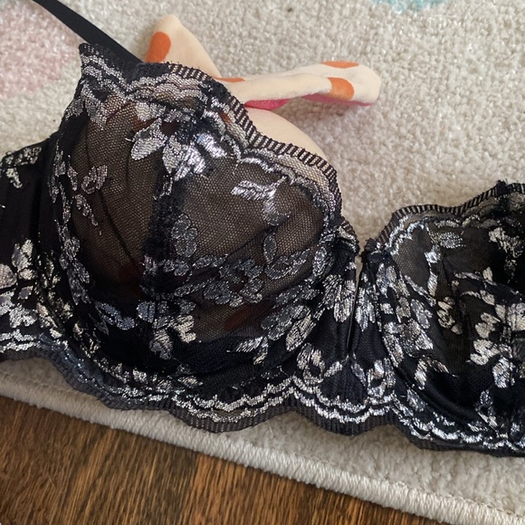 Victoria’s Secret Bra Dream Angels push-up without padding black and silver 32D - Picture 5 of 7